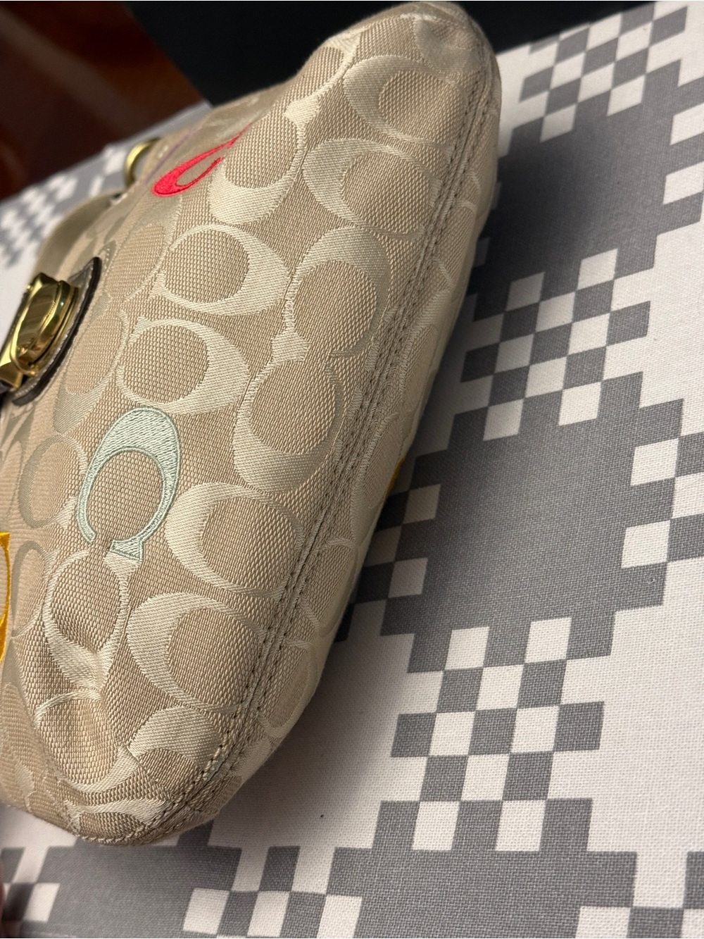 Coach Poppy multicolor signature crossbody bag - Picture 8 of 12